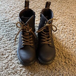 DOC MARTENS BROWN Leather Lace-Up Boots